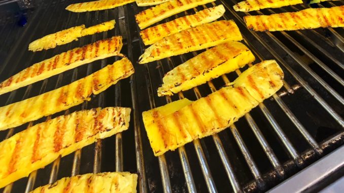 Delicious-grilled-pineapple-barbeque